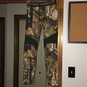Brand new Under Armour camo compression pants